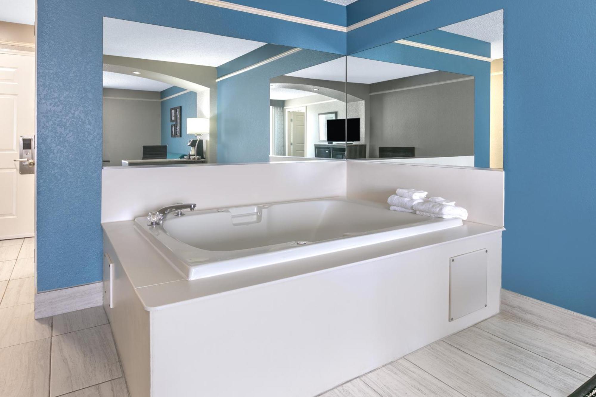La Quinta By Wyndham וות'רפורד מראה חיצוני תמונה